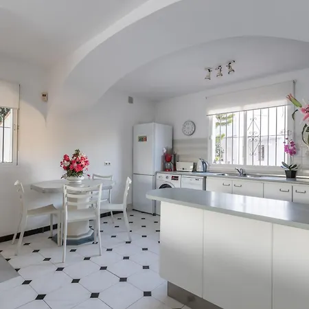 Willa Villa Nerja *