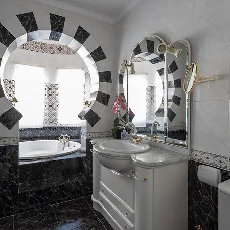 וילה Villa Nerja
