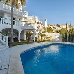 Villa Nerja Villa *